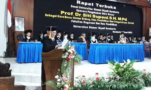 Siti Supeni Dikukuhkan Jadi Guru Besar Kelima Unisri Solo