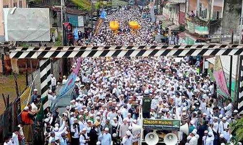 Arak-Arakan Puncak Ziarah Kubro di Pemakaman Kesultanan Palembang Darussalam