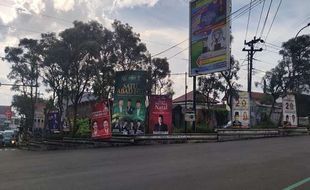 Baliho Parpol Mulai Marak di Kota Salatiga, Bawaslu: Kami Kesulitan Mengatur