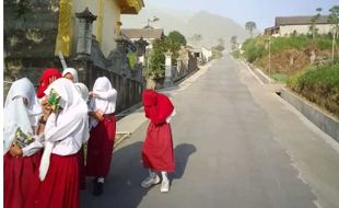 Murid SDN Sukabumi Boyolali Dipulangkan Lebih Awal gegara Hujan Abu Merapi