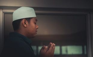 Sederet Amalan dan Doa Malam Lailatul Qadar Sesuai Sunah