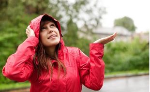 Meski Ada Potensi Hujan Petir, Prakiraan Cuaca Karanganyar Hari Ini Normal