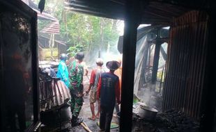 Diawali Suara Petir, Kebakaran Hanguskan Rumah dan Musala di Jatipurno Wonogiri