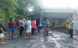 Sedih, Rumah Milik Warga di Gunungkidul Ludes Terbakar saat Salat Subuh