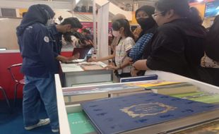 Asyiknya Pameran Buku Literacy Festival dan Evaluasi Ke Depan Dispersip Solo