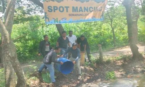 Ngabuburit, Bonbin Semarang Tawarkan Mancing Gratis