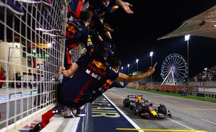 F1 GP Bahrain: Verstappen Juara, Red Bull Finis 1-2 di Sakhir