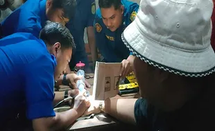 Waduh! Cincin Tak Bisa Dilepas, Ndarboy Genk Datangi Kantor Damkar Bantul