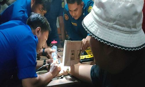 Waduh! Cincin Tak Bisa Dilepas, Ndarboy Genk Datangi Kantor Damkar Bantul