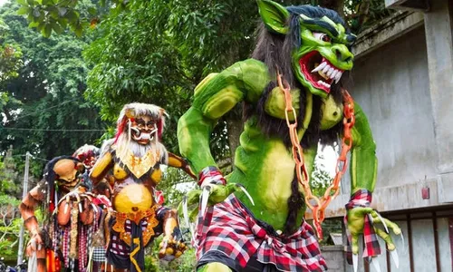 Mengenal Ogoh-Ogoh, Patung Seram yang Diarak Sebelum Nyepi