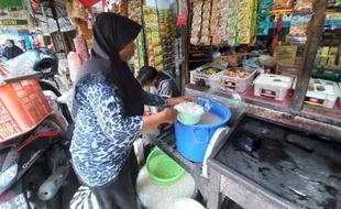 Awal Ramadan, Harga Kolang-Kaling hingga Kacang Mete di Pasar Klaten Melejit