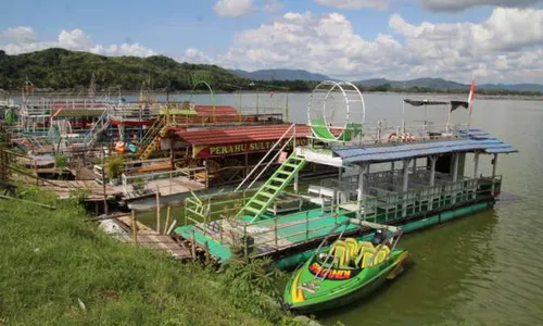 Mencoba Sensasi Naik Speed Boat di Rawa Jombor Klaten, Cek Tarif Terbarunya