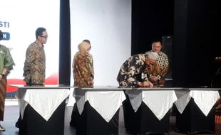 Ganjar Pranowo Resmikan Program Revitalisasi SMK, Total Ada Tujuh SMK