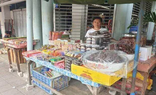 Ramadan Tiba, Penjualan Kurma di Pasar Peterongan Semarang Laris Manis