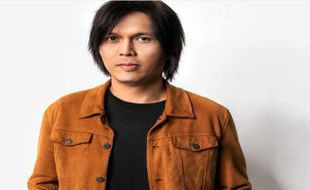 Profil Once Mekel, Penyanyi yang Dilarang Menyanyikan Lagu-Lagu Dewa 19