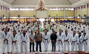 Ratusan Taekwondoin Solo Ikuti Latihan Bersama di Kampus Unisri