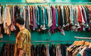 Pedagang Thrifting Pasar Senen Diminta Beralih Jual Produk Lokal