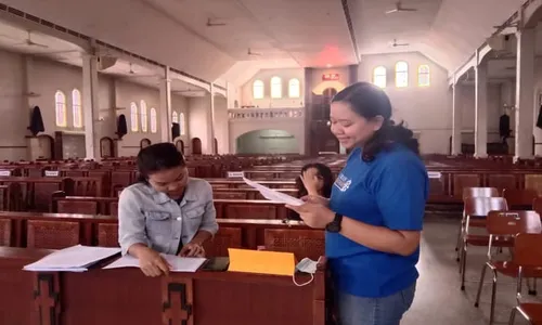 Mengintip Persiapan Jumat Agung di Gereja Santo Antonius Padua Purbayan Solo