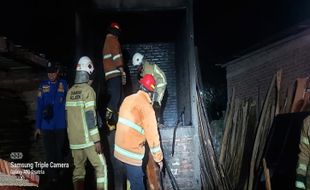 Oven Kayu di Juwiring Klaten Dilalap Api karena Overheat, Kerugian Rp8 Juta