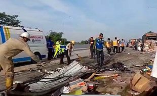 Sopir Truk Penyebab Kecelakaan dengan 8 Orang Meninggal di Tol Boyolali Ditahan