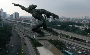 Ditinggal Ribuan Warga Mudik, Sejumlah Jalan Protokol di Jakarta Lengang