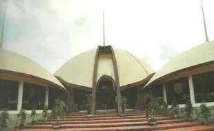 Bangunan Masjid di Jember Ini Mirip Gedung DPR/MPR, Dikagumi Gubernur Jatim