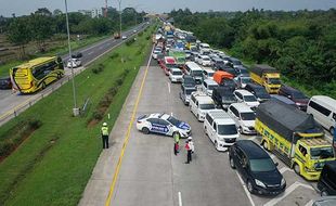 Penerapan One Way di Tol Cipali KM 72 hingga GT Kalikangkung Semarang