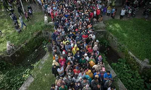 Sambut Lebaran, SBS Bagikan 10.000 Paket Sembako ke Warga Solo