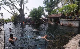 Ratusan Ribu Wisatawan Padati Objek Wisata Klaten Selama Libur Lebaran 2023