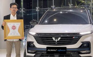 Almaz Hybrid, SUV Pertama Wuling Raih Predikat Indonesia Digital Popular Brand