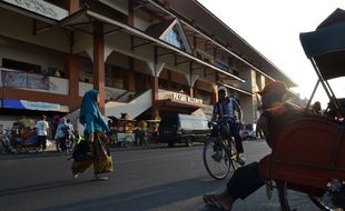 Jadi Jujugan Pemudik, Intip Beda Pasar Klewer Solo Dulu dan Kini