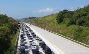 Puncak Arus Balik Lebaran Dimulai Siang Ini, Awas Macet!