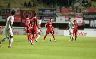 Pelatih Leonardo Medina Jamin Persis Solo Lebih Matang Musim Depan