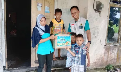 Yaspim Blusukan sampai Pelosok Klaten demi Bagikan Parsel kepada Anak Yatim