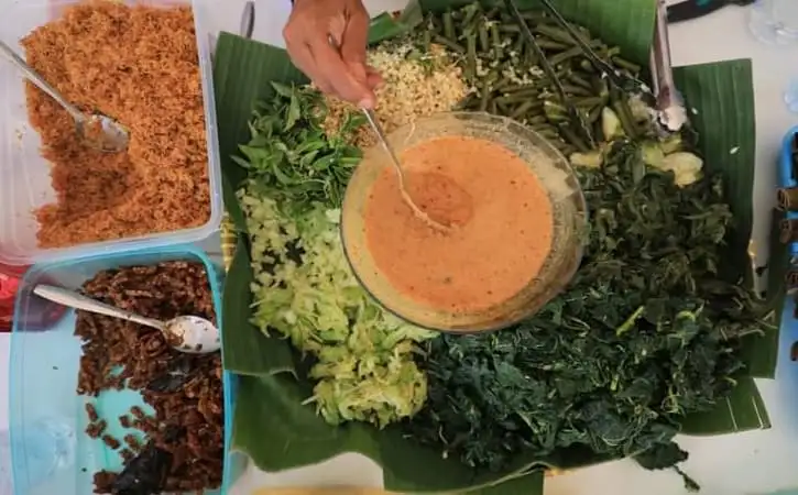 Keunikan Pecel Madiun, Komposisi Bumbu Lezat - Espos.id | Espos Indonesia dari Solo untuk Indonesia