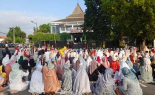 Salat Id di Masjid Agung Boyolali, Bupati: Idulfitri jadi Ajang Instropeksi