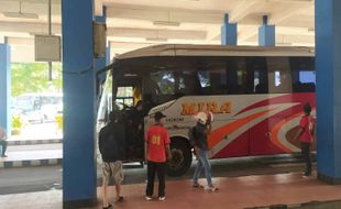 Ramai saat Lebaran! Sopir Bus PP 4 Kali Solo-Surabaya, Gaji Tembus Rp20 Juta