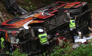 Bus Pengangkut Santri Gontor Masuk Jurang di Parimo Sulteng, 3 Orang Meninggal