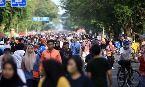 Potret Keramaian dan Aktivitas Warga saat Car Free Day di Solo