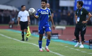 Resmi! Dilepas Persib Bandung, David Rumakiek Diboyong PSIS Semarang