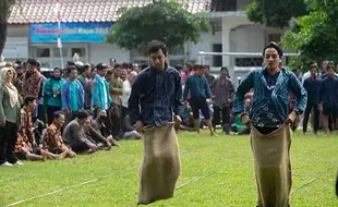 Keseruan ASN Ikuti Lomba Permainan Tradisional Meriahkan HUT ke-107 Sleman