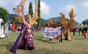 Seru! Karnaval Batik Lokal di Alun-alun Sambut HUT ke-282 Wonogiri