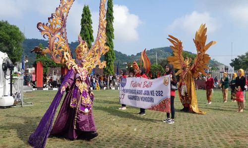 Seru! Karnaval Batik Lokal di Alun-alun Sambut HUT ke-282 Wonogiri