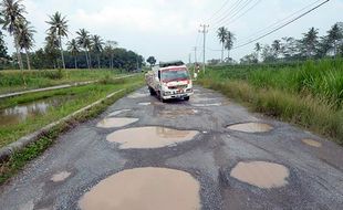 Jika Pemprov Tak Mampu, Jalan Rusak di Lampung akan Ditangani Kementerian PUPR