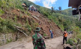 Talut 10 Meter di Banyubiru Semarang Longsor, Akses 3 Desa Sempat Tertutup