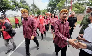 Rudy Pimpin Pendaftaran 45 Bacaleg PDIP ke KPU Solo