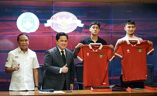 Ketum PSSI Kenalkan 2 Pemain Naturalisasi untuk Skuad Timnas Indonesia