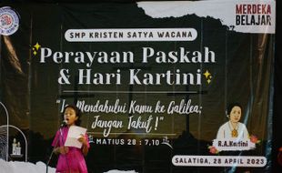 200 Siswa SMP Kristen Satya Wacana Ikuti Perayaan Paskah & Hari Kartini