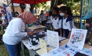 Unik dan Kreatif! Siswa SMPN 2 Salatiga Bikin Permainan Monopoli Anti-Bullying