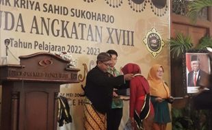 Keren! Wisuda Lulusan SMK Kriya Sahid Sukoharjo Sepenuhnya Bernuansa Jawa